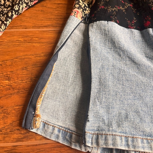 ✨ XOXO Jeans Vintage Y2K Multi Blouse✨ - Picture 5 of 7